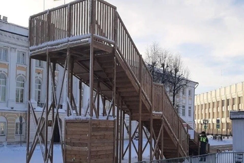 В Ярославле за новогодние праздники проверили больше 20 детских горок