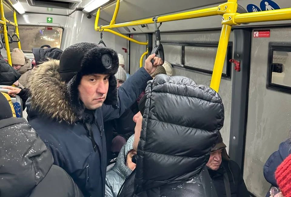 Салахов отметил, что 22-й маршрут был почти полным. Фото: пресс-служба мэрии Наб. Челнов