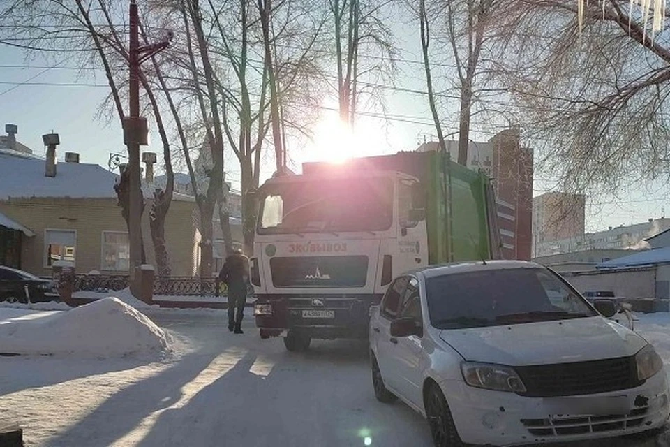 По карте можно будет отследить, когда мусоровоз приедет убирать отходы. Фото: Центр коммунального сервиса