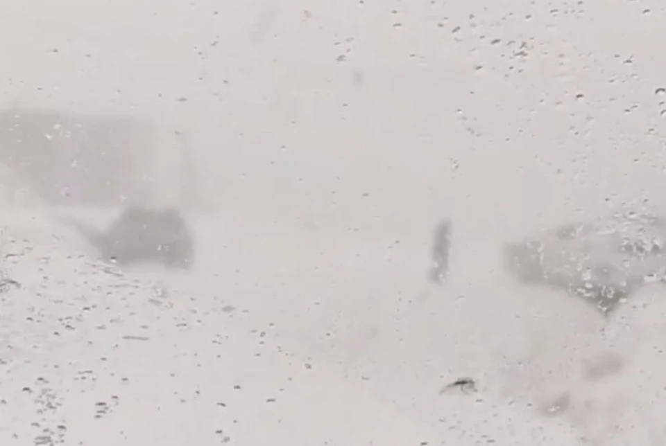 Видимость на улицах района нулевая