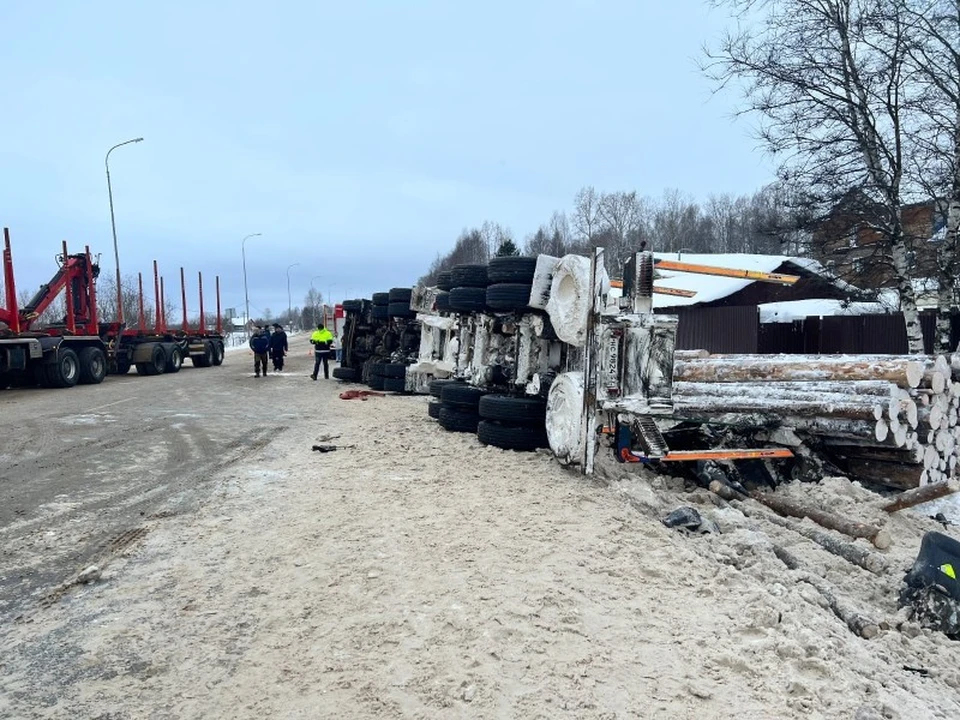 Нарушал ПДД 46 раз: в ГИБДД по Коми сообщили подробности резонансного ДТП с лесовозом.