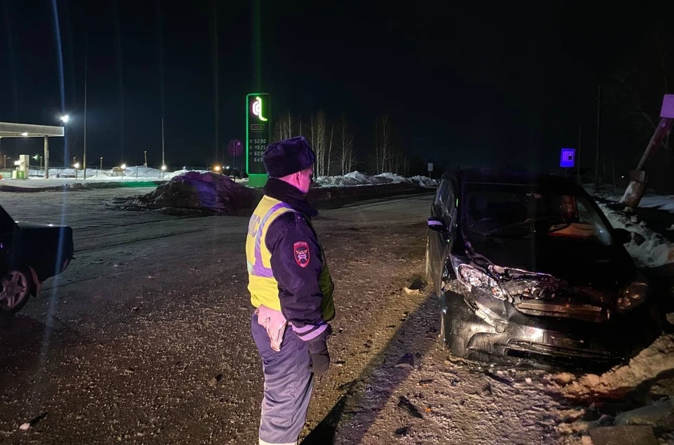 Авария случилась вечером 27 января. Фото: ГИБДД по Нижнему Тагилу