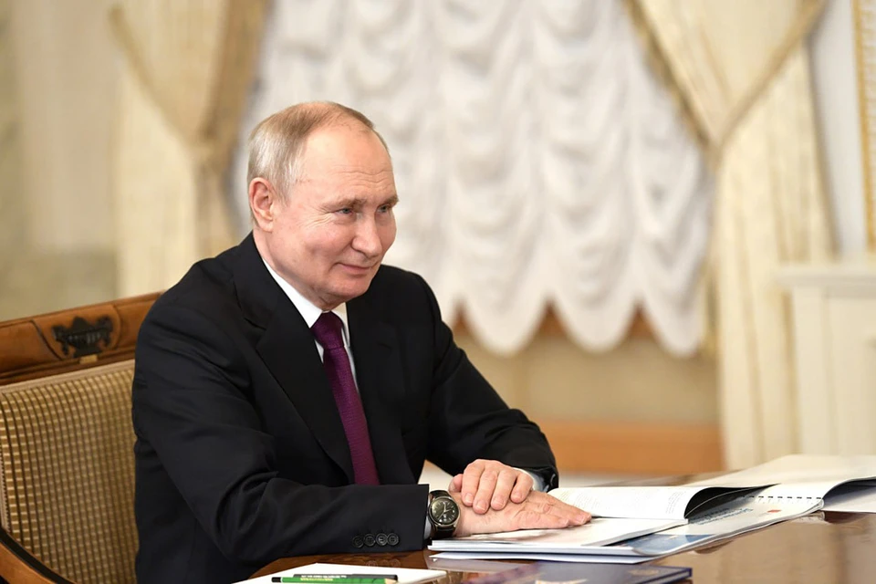 Беглов доложил Владимиру Путину об успешном замещении западных предприятий в Петербурге. Фото: пресс-служба Кремля