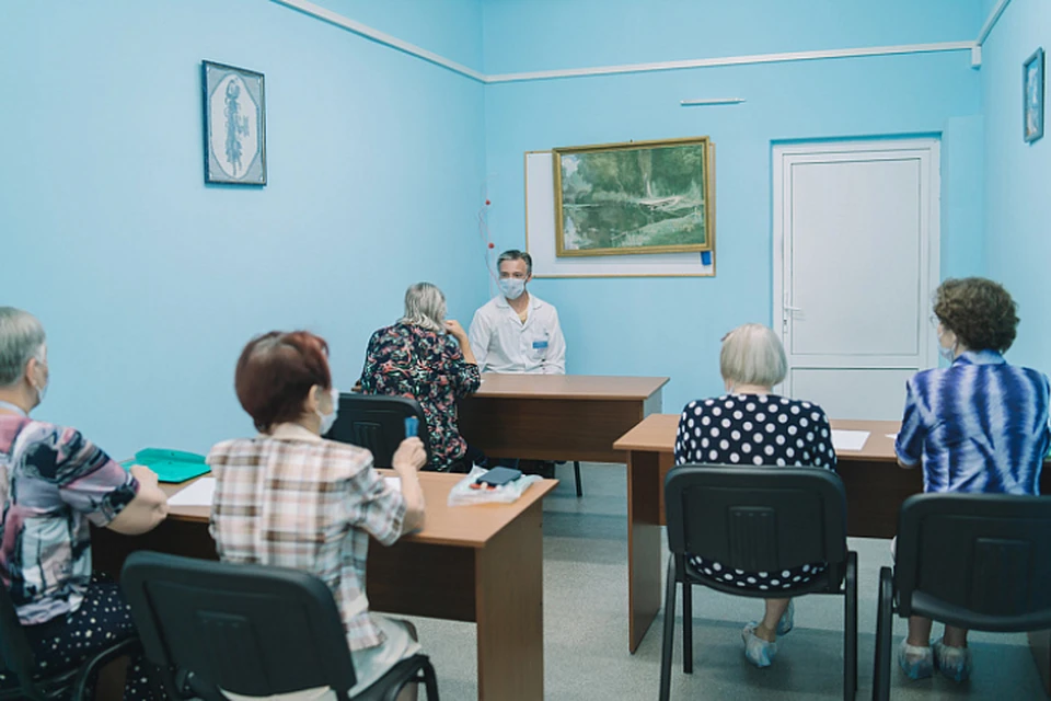 В программу включена психологическая коррекция, психотерапия, физическая реабилитация и многое другое. Фото: kirovreg.ru