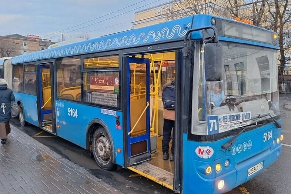 Из-за недостатка водителей в Ростове происходит недовыпуск автобусов.