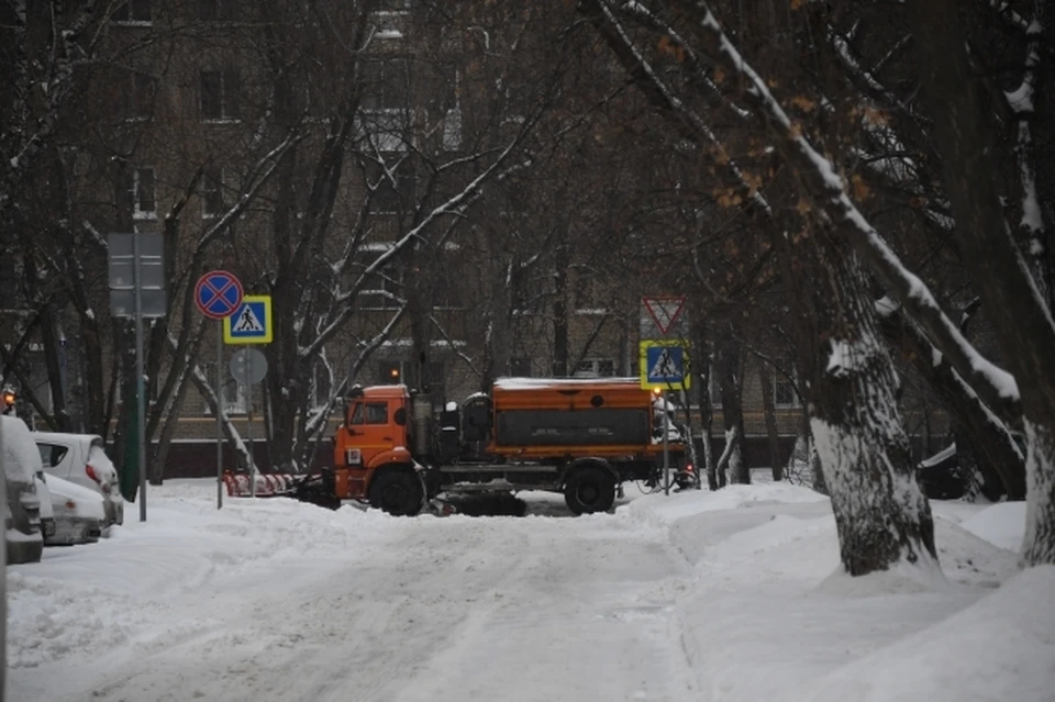 ДУКи пяти районов Нижнего Новгорода усилили очистку дворов от снега и наледи.