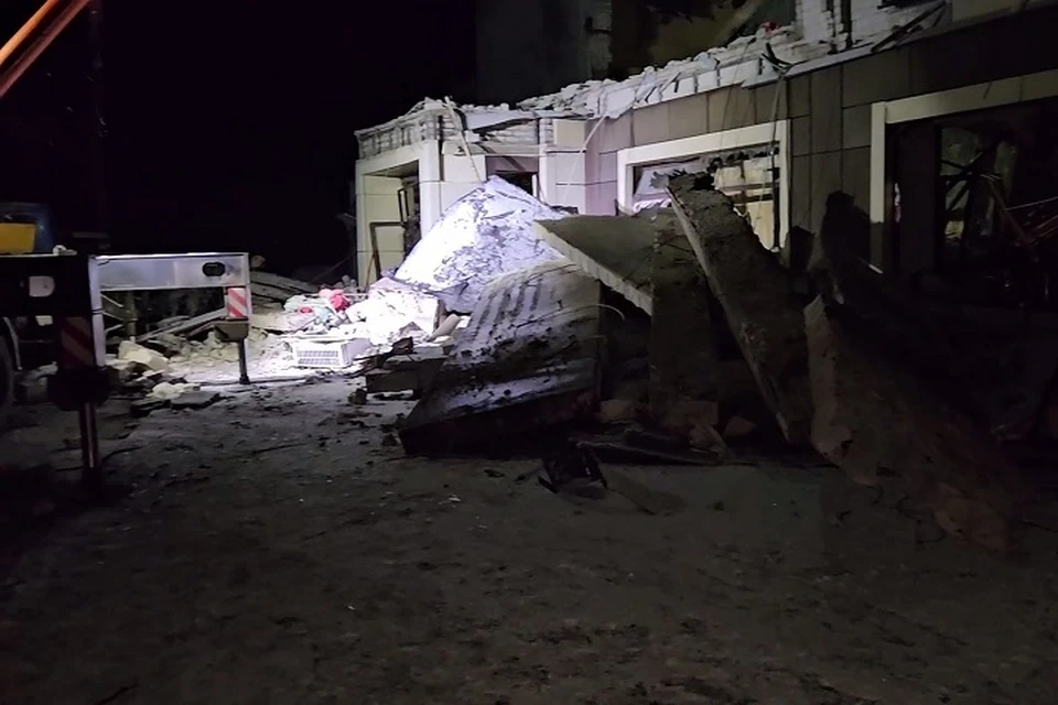 Четверо из десяти пострадавших при ракетном ударе ВСУ по пекарне в Лисичанске находятся в крайне тяжелом состоянии. Фото - скрин из видео Минздрава ЛНР
