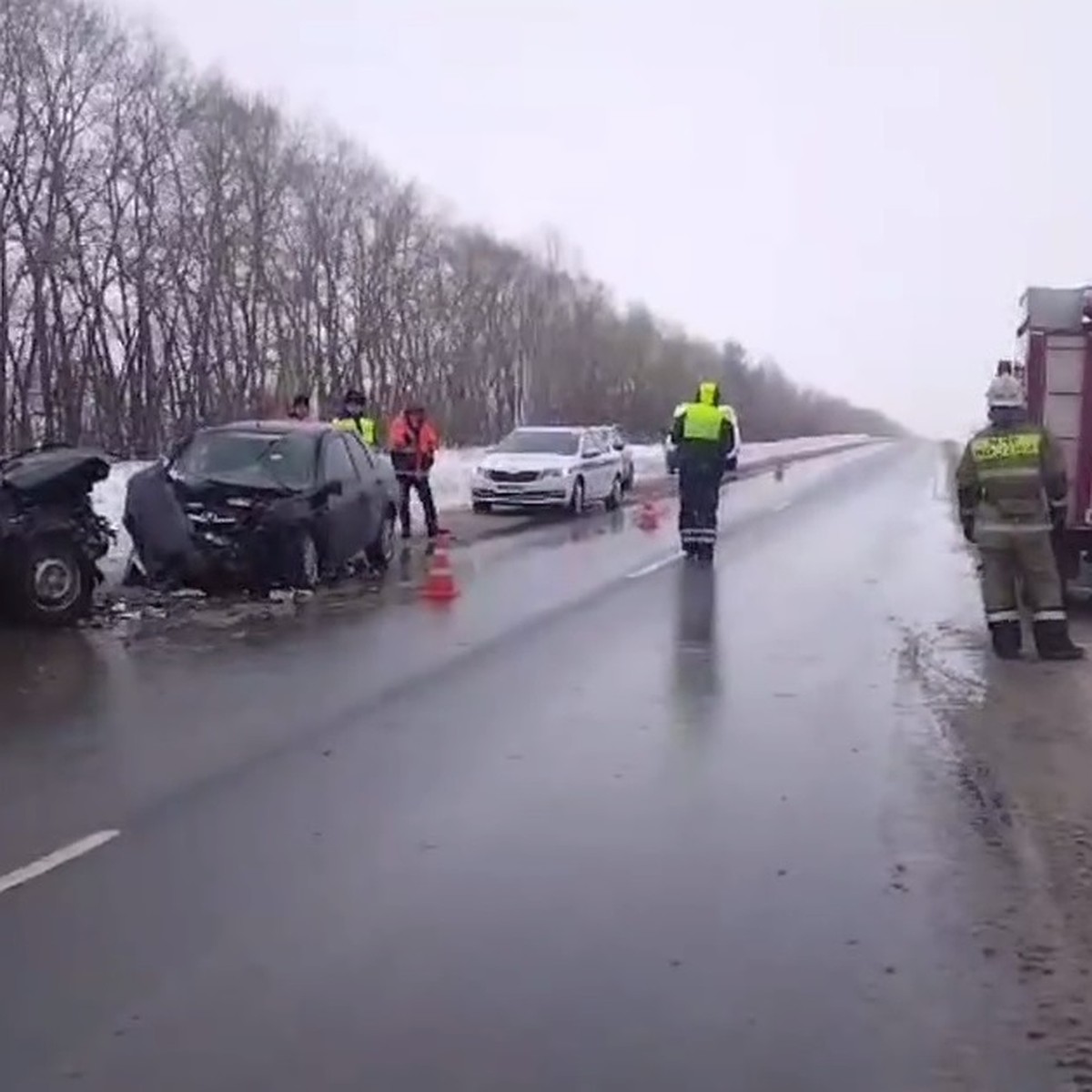 В ДТП «Нивы» с «Грантой» в Старомайнском районе пострадали 4 человека -  KP.RU