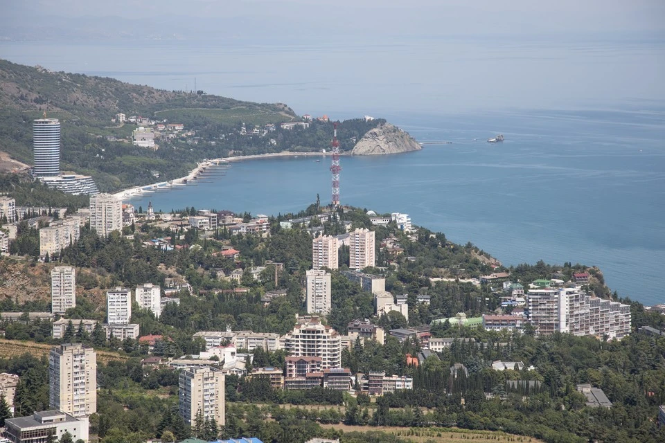 В Крыму могут принудительно продать около 5 тысяч участков