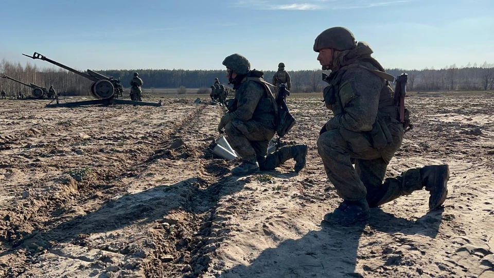 Российские военные заняли несколько опорных пунктов ВСУ около села Приютное.