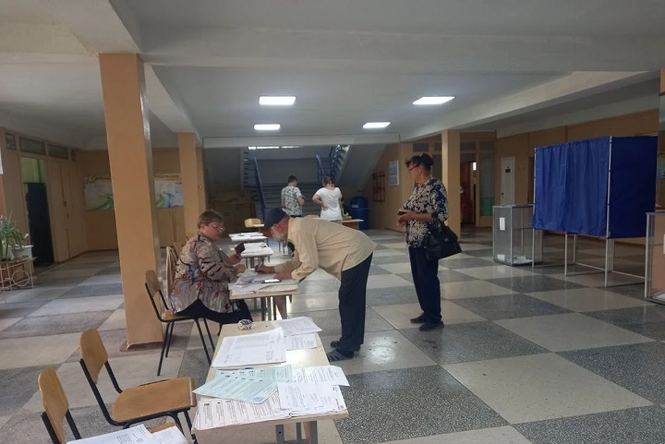 За неделю в ЛНР поступило более 300 заявлений для голосования по месту нахождения на выборах президента РФ