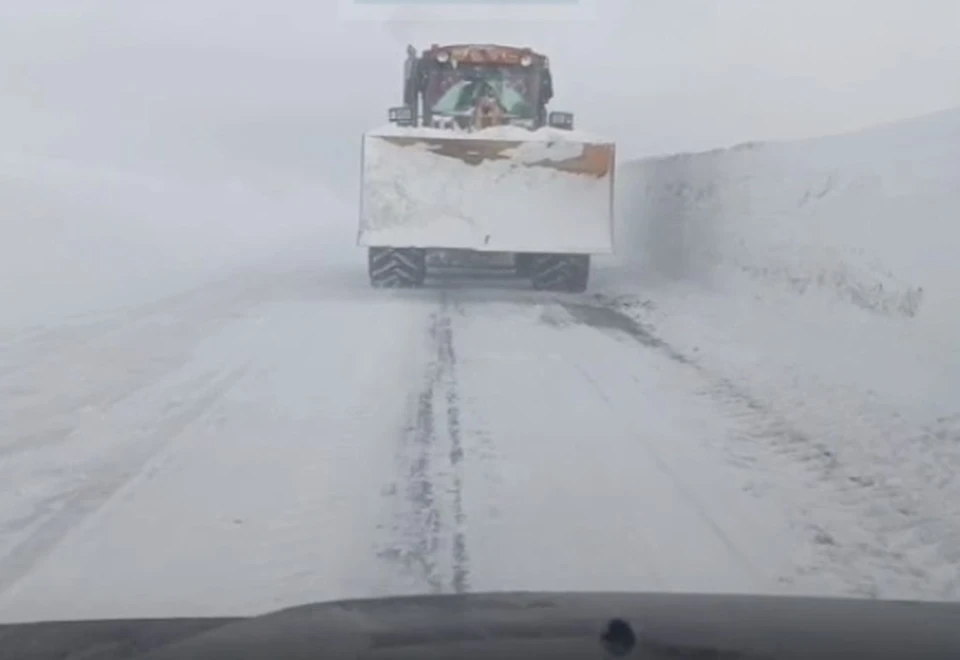 На трассах в Самарской области сегодня работают более 250 снегоуборочных машин