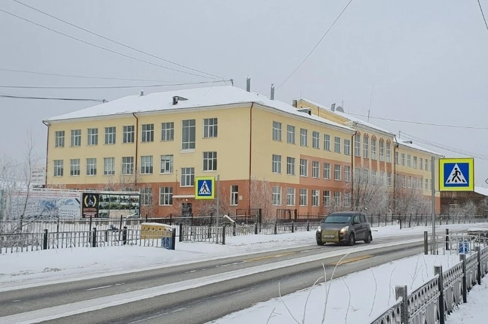 Ученикам школы №20 сегодня повезло, можно не учиться. Фото: 2ГИС