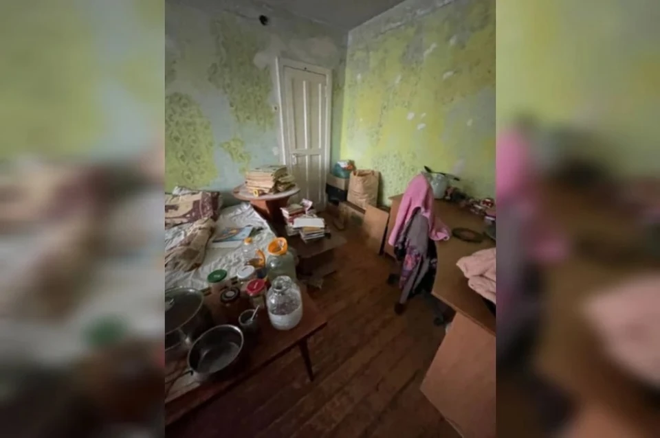 Раньше девочка жила в таких условиях. Фото: предоставлено полковником Валерием Горелых