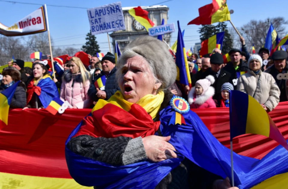 Молдаване не понимают, что могут стать не самой развитой провинцией Румынии. Фото: соцсети