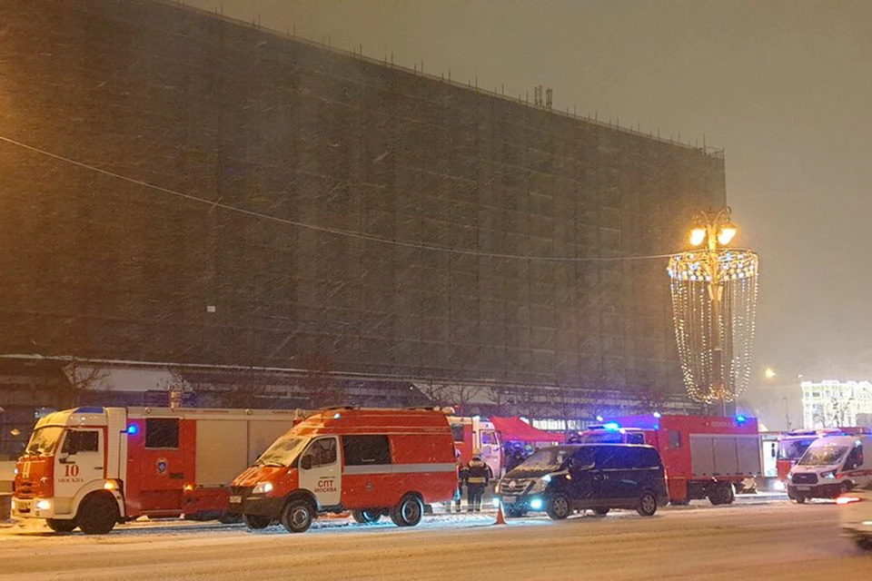 Пожар начался в административном здании, которое на данный момент находится на реконструкции.