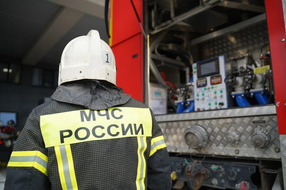 В Новосибирске вспыхнул балкон в девятиэтажном доме.