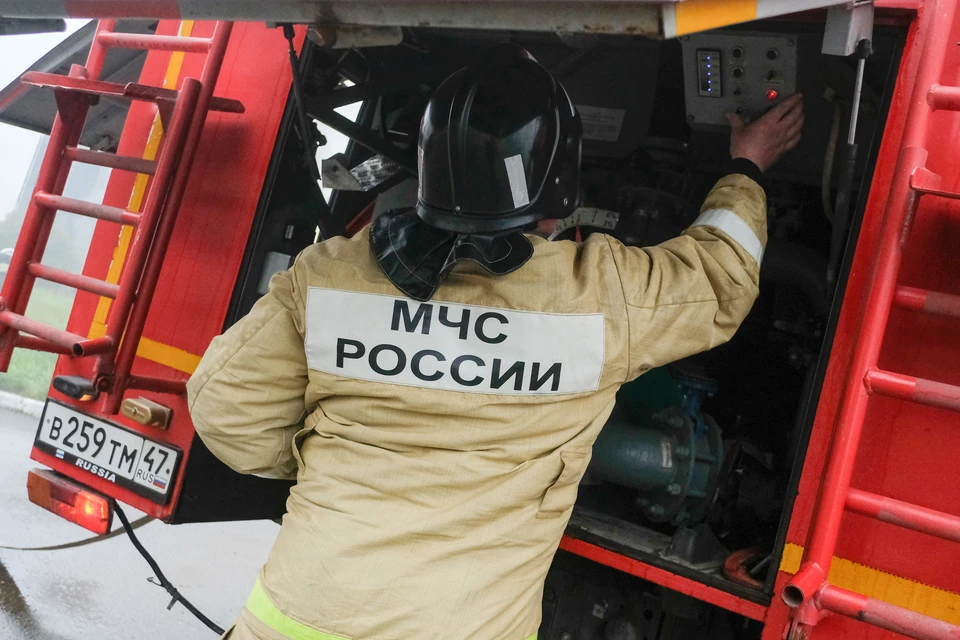Оказалась повреждена крыша частого дома на Туркменском проезде