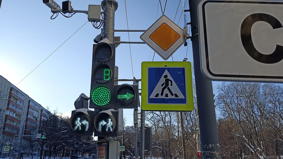 Схему работы светофора изменили на улице Белинского в Нижнем Новгороде.