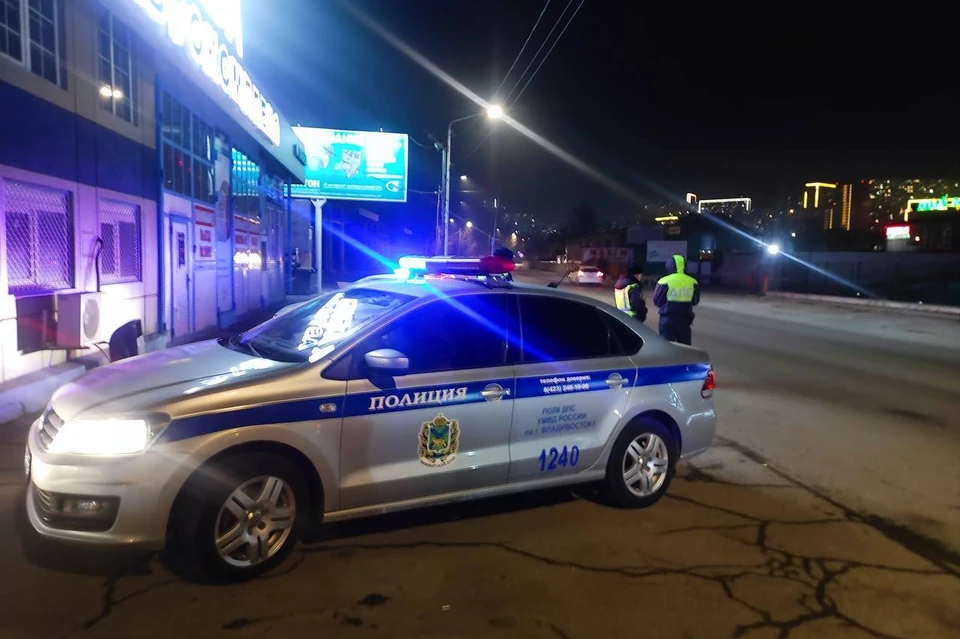 Сотрудники полиции постоянно контролируют водителей-иностранцев. Фото: УМВД России по Приморскому краю