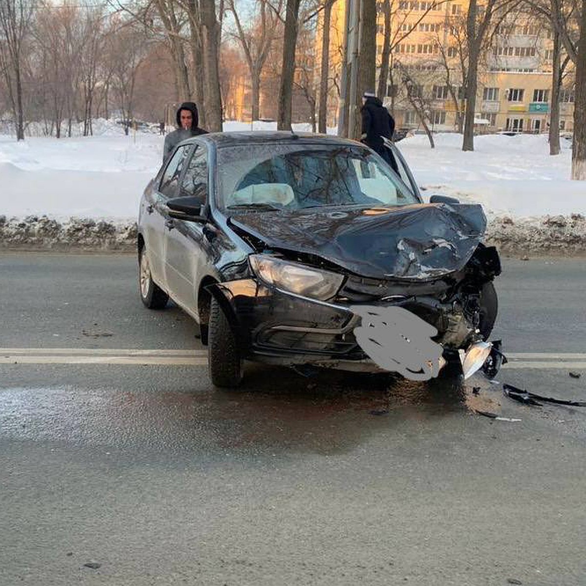 В Самаре водитель «Гранты» устроил ДТП с тремя автомобилями на проспекте  Кирова - KP.RU