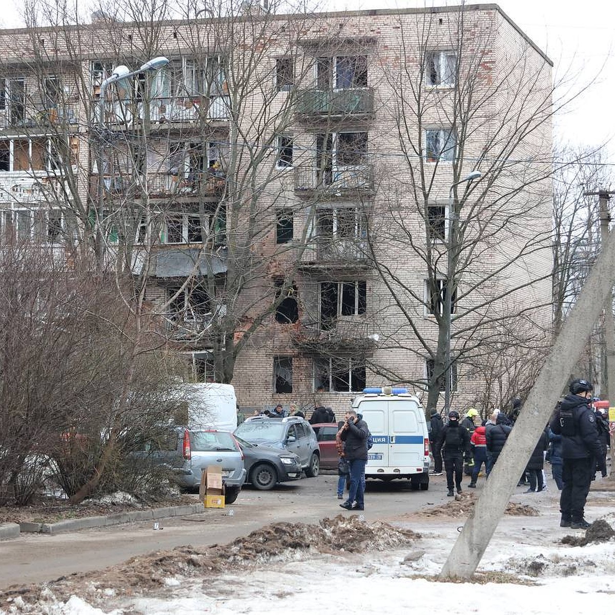 Последние новости о ЧП на Пискаревском проспекте в Санкт-Петербурге: В  домах выбиты окна, повреждены балконы, жертв нет - KP.RU