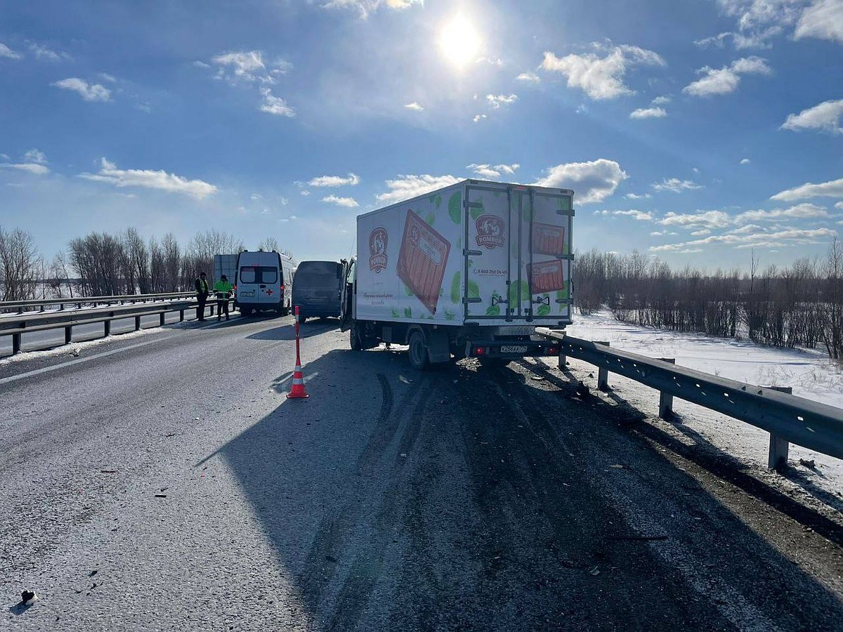 Водитель дорожной службы погиб в ДТП на «трассе смерти» в Тюменской области  - KP.RU