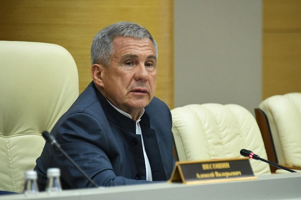 Глава региона, в частности, отметил важность создания мест временного размещения людей из зон подтопления. Фото: rais.tatarstan.ru