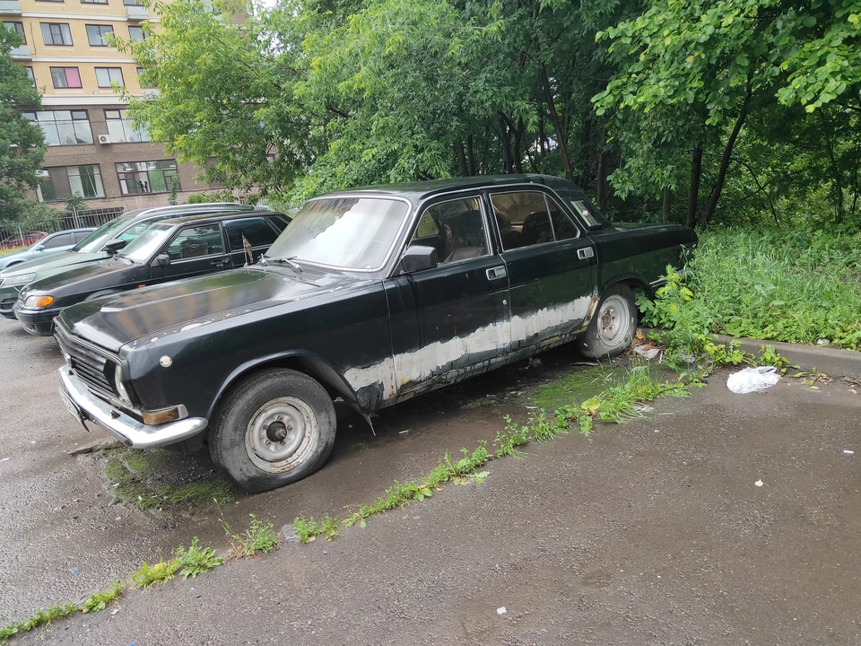 С улиц Краснодара убирают бесхозные машины.