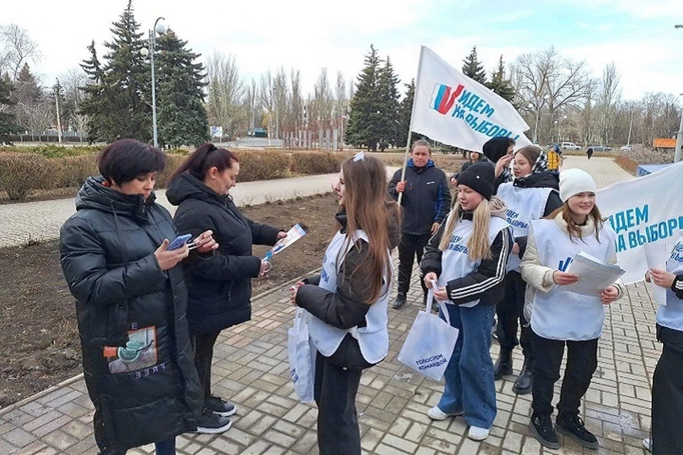 В Шахтерске прошла акция «Идем на выборы». Фото: Администрация города Шахтерска