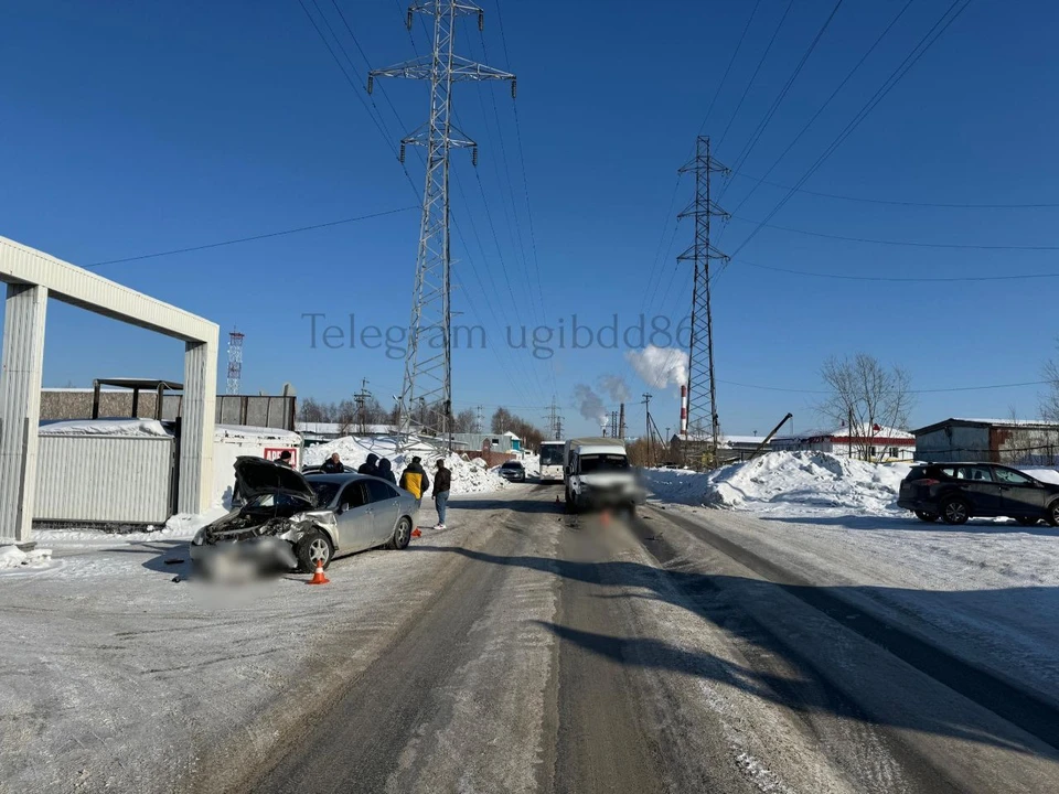В Нижневартовске водитель иномарки спровоцировал аварию. Фото: УГИБДД России по ХМАО-Югре