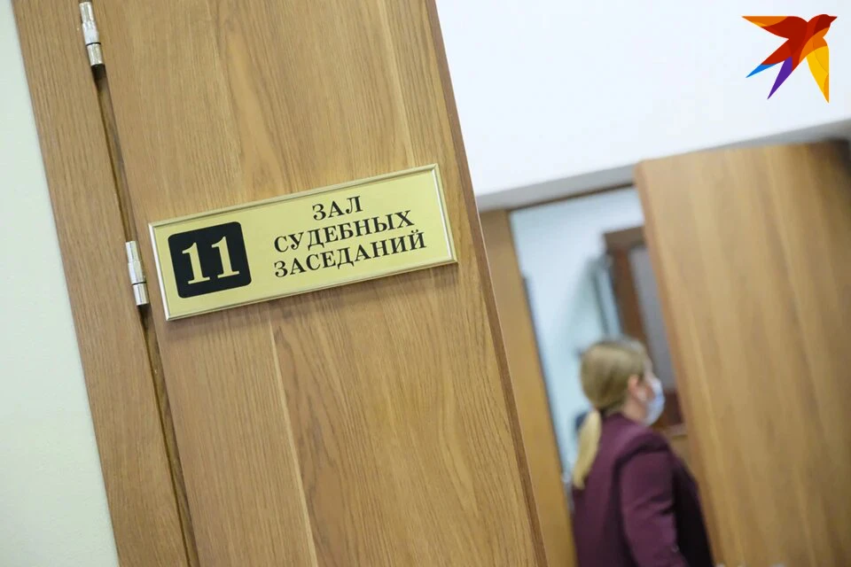 Кандалакшский районный суд встал на сторону 17-летней девушки, пострадавшей от нападения собаки.