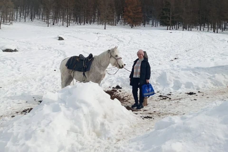До некоторых территорий члены избиркомов добирались на конях. Фото: Избирком Республики Алтай