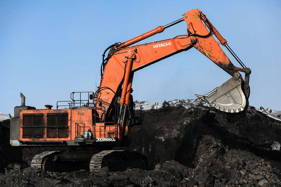 Экскаватор Hitahi EX1200 на Краснобродском разрезе оснастили системой. Фото: Пресс-служба УК «Кузбассразрезуголь»