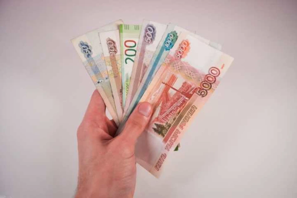 В Иркутской области вахтовик перевел мошенникам более 5 млн рублей