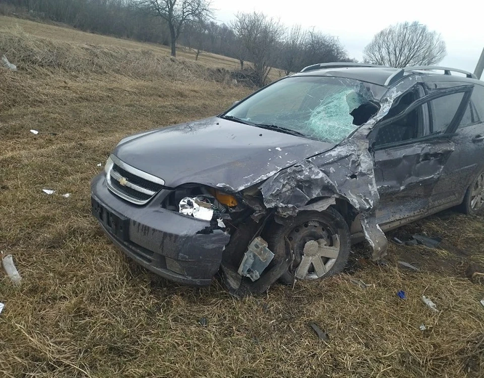 В результате ДТП водитель «легковушки» получил телесные повреждения.