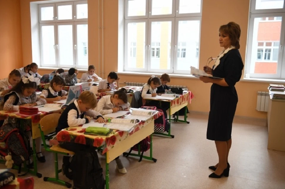 В ЛНР родители смогут записать своих детей в первый класс 1 апреля 2024 года
