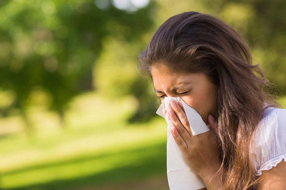 Эксперты прогнозируют, что в этом году сезон поллиноза - аллергии на пыльцу цветущих растений - будет достаточно тяжелым.