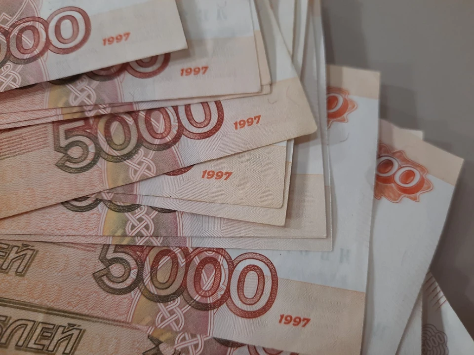 Спасая свои деньги, жительница Сургутского района перевела мошенникам более 1 миллиона рублей