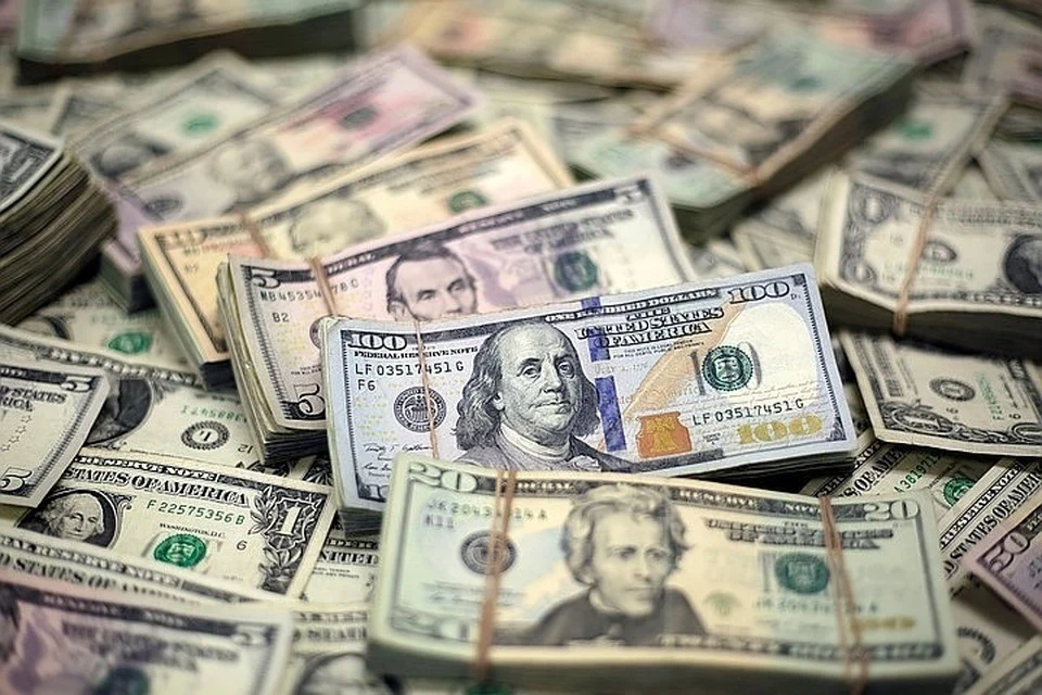 На Украине у торговавших справками чиновников изъяли 1,2 миллиона долларов