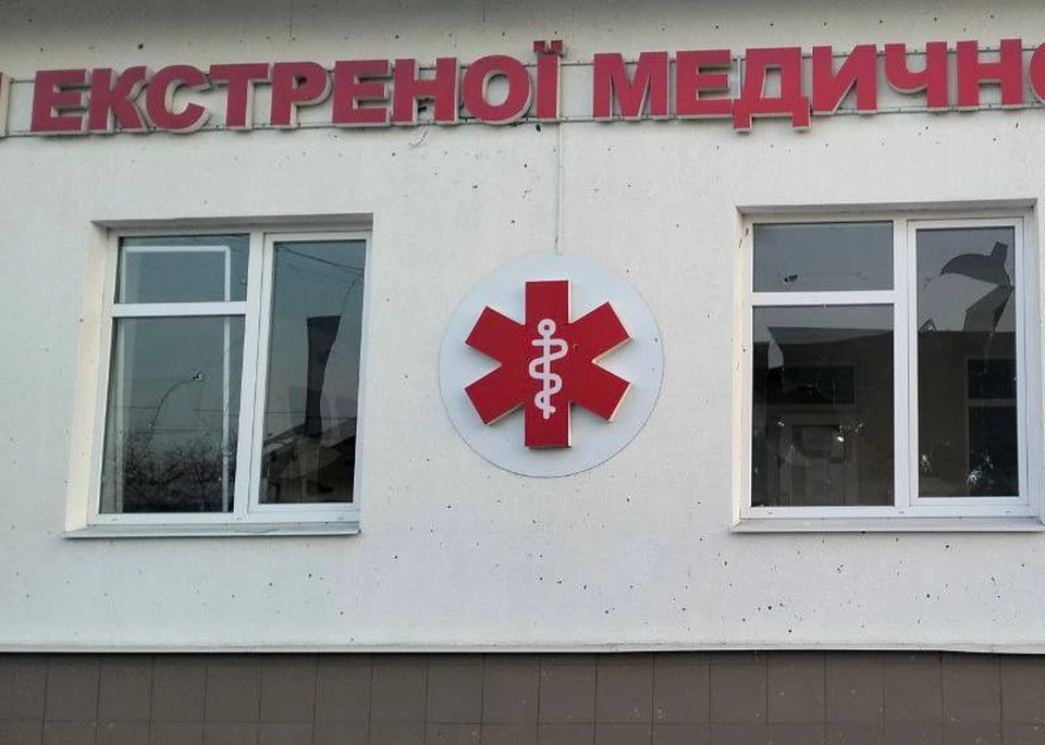Боевики ВСУ вечером 21 марта вновь нанесли удар по Каховской центральной районной больнице. ФОТО: Владимир Сальдо