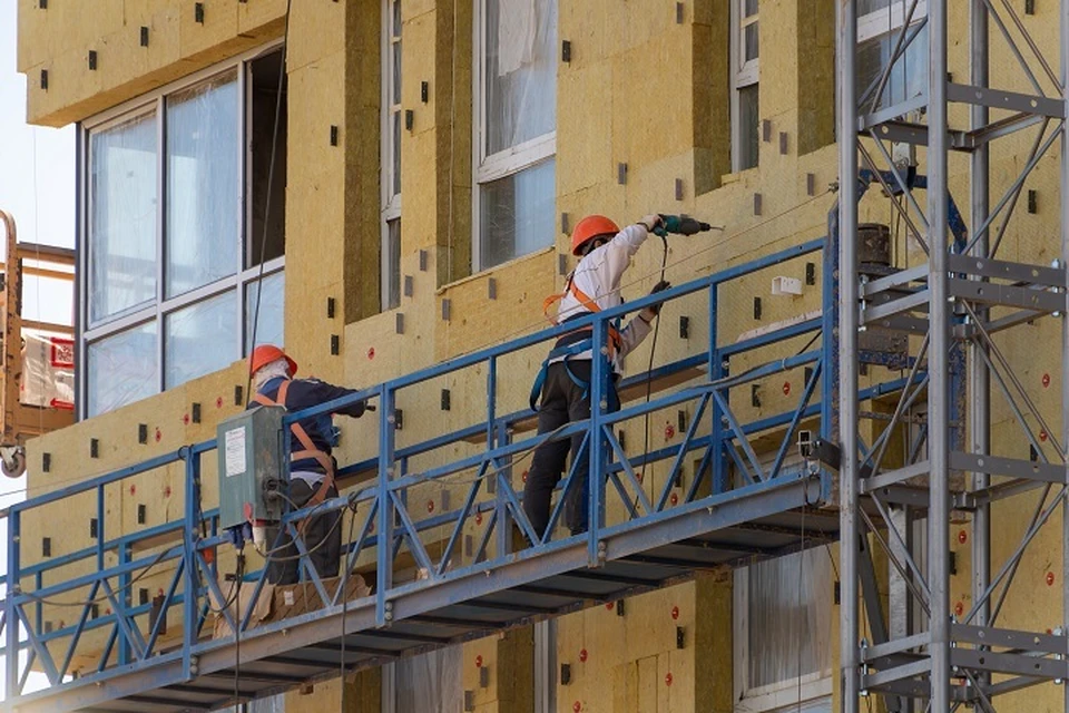 Миграционные рейды по строительным объектам провели в Хабаровске