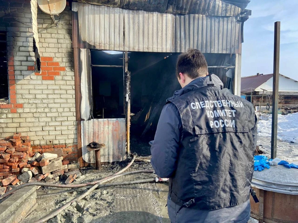 На пожаре в Новобурасском районе обнаружили тело мужчины (фото: СУ СКР по Саратовской области)