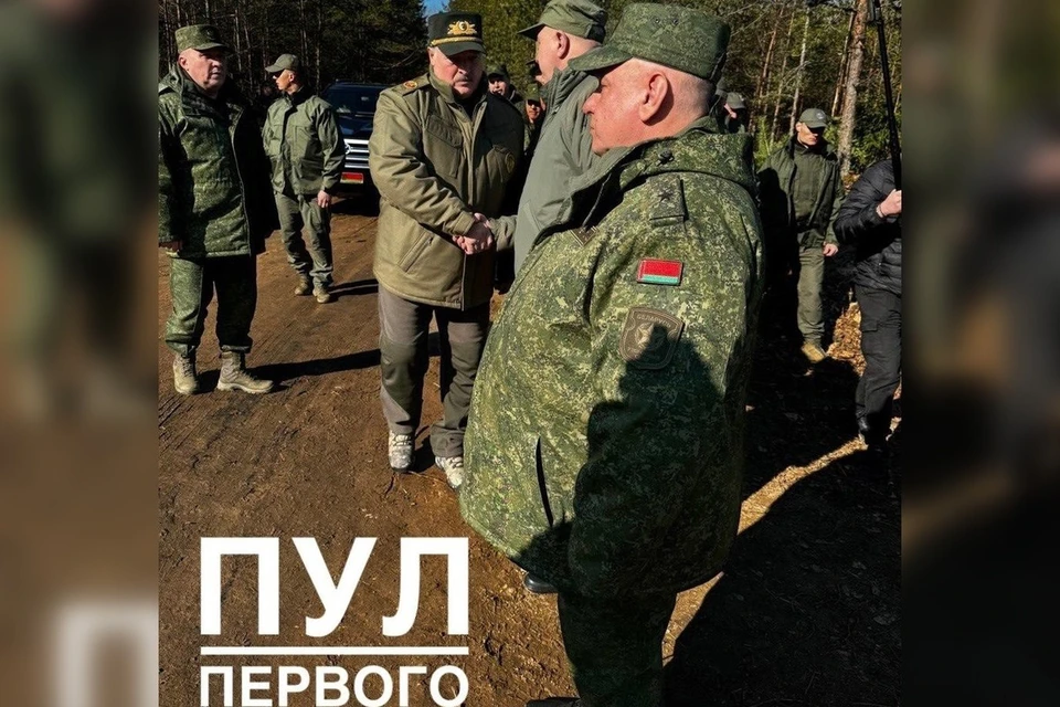 Лукашенко проверяет боеготовность танкового батальона под Ошмянами 26 марта. Фото: телеграм-канал «Пул Первого»