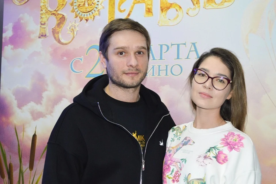 В Самару Александр Метелкин приехал вместе с супругой - актрисой Полиной Казанцевой