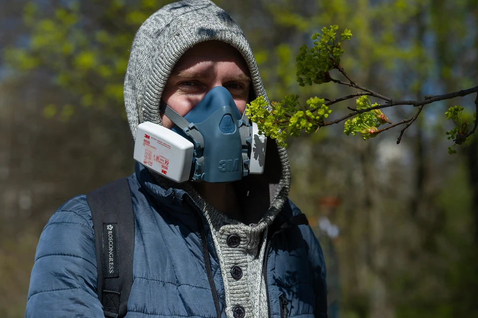 Жители нескольких районов Петербурга пожаловались на резкий и неприятный запах.