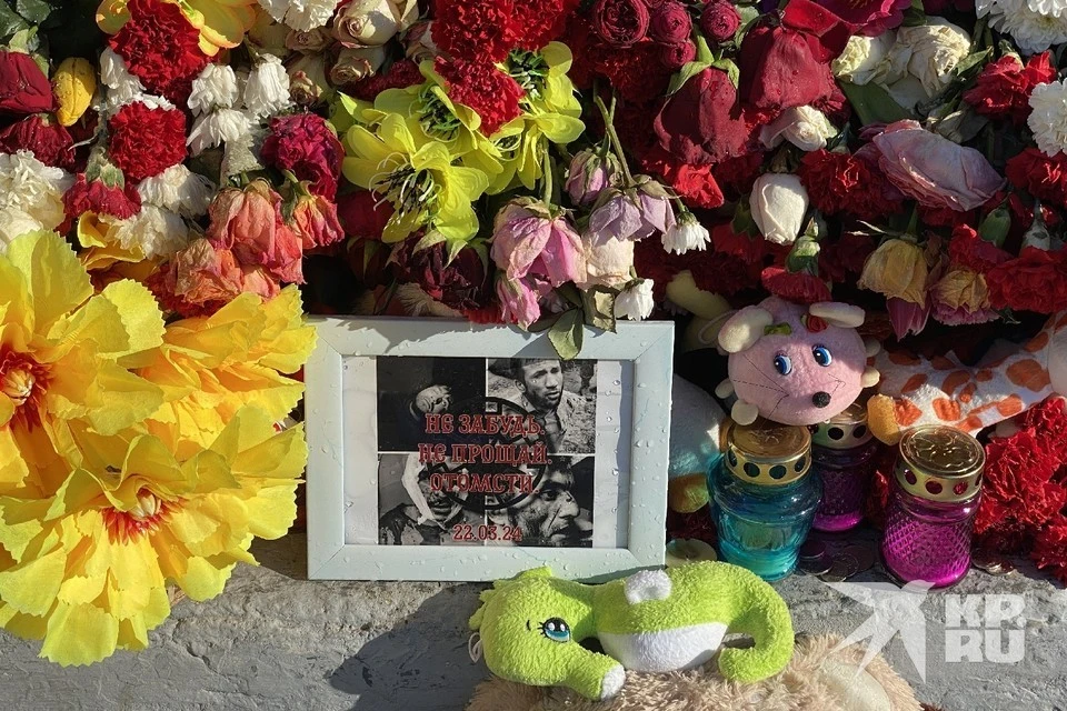 Недвусмысленный призыв появился на рязанском мемориале жертвам трагедии в «Крокус Сити».