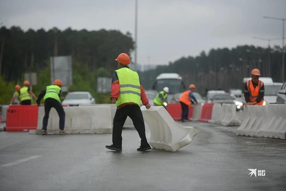 В Екатеринбурге за 2024 год отремонтируют 24 участка дороги
