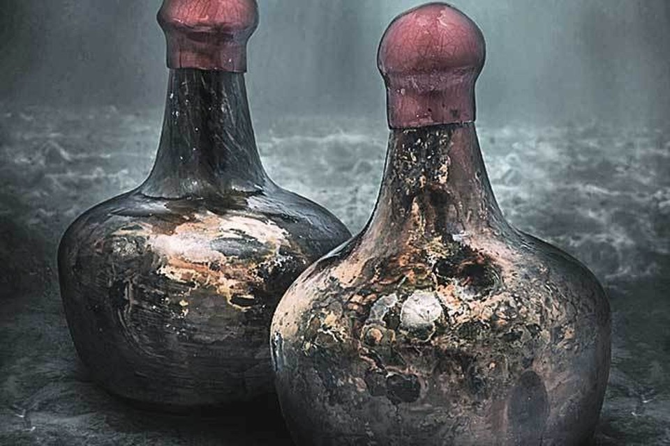Вино из Древнего Рима и конфеты королевы Виктории: Продукты многовековой выдержки начали продавать на аукционах