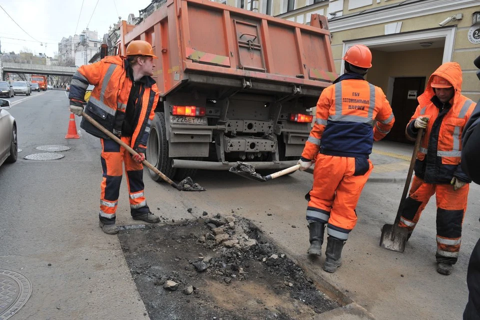 В мэрии Новосибирска объяснили разрушение дорог в апреле.